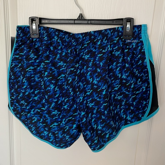 Nike dri fit running shorts - Picture 5 of 7